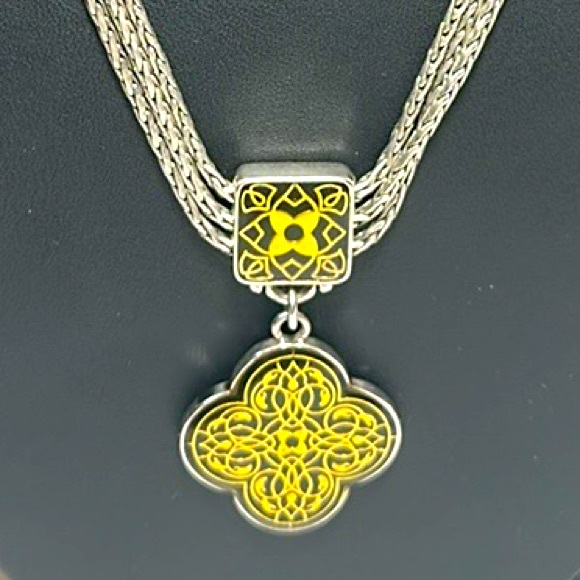 2 pc set Brighton collectibles necklace Celtic Medallion gold black & earrings - Picture 3 of 9